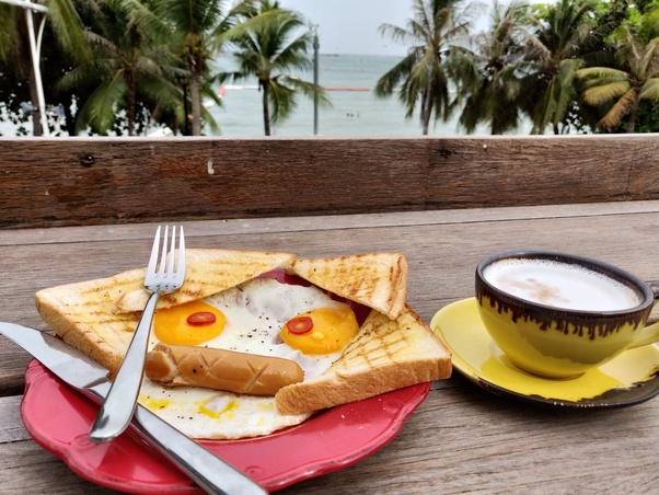 Breakfast by Jomtien Beach
