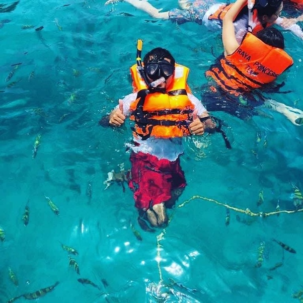 Clear water at Coral Island